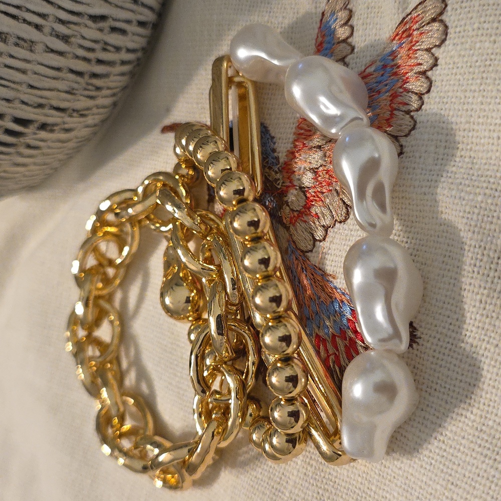 NATASHA Gold and Pearl Bracelet Set - Picture 6 of 6